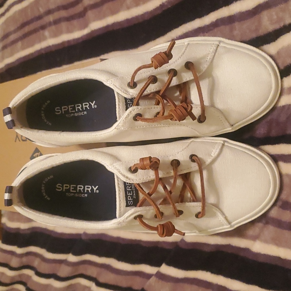 Sperry Sneakers